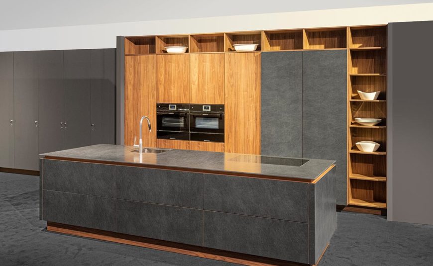 03-bax-Keramik-Front-mit-Nussbaum-Furnier